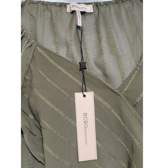 NWT BCBGeneration Sheer Olive Green Blouse Off Shoulder Womens Large - Picture 4 of 4